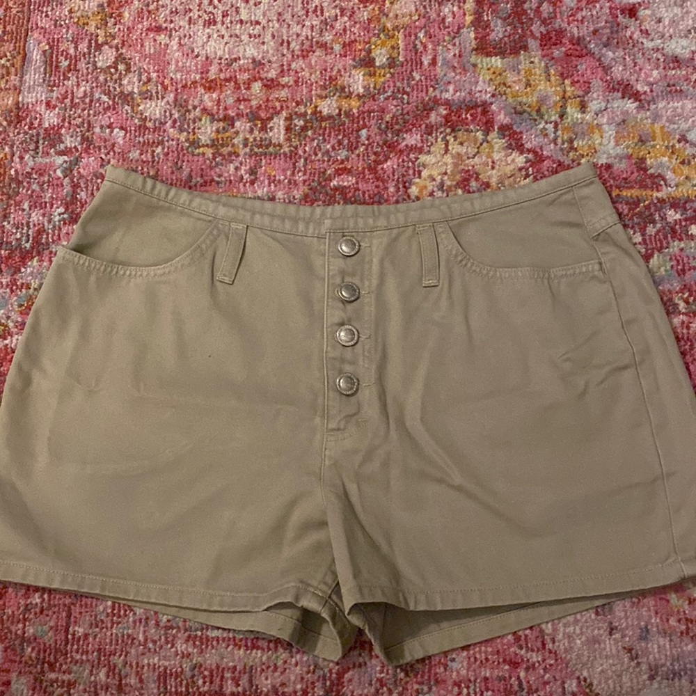 NO EXCUSES DENIM SHORTS tan/khaki size 11/12